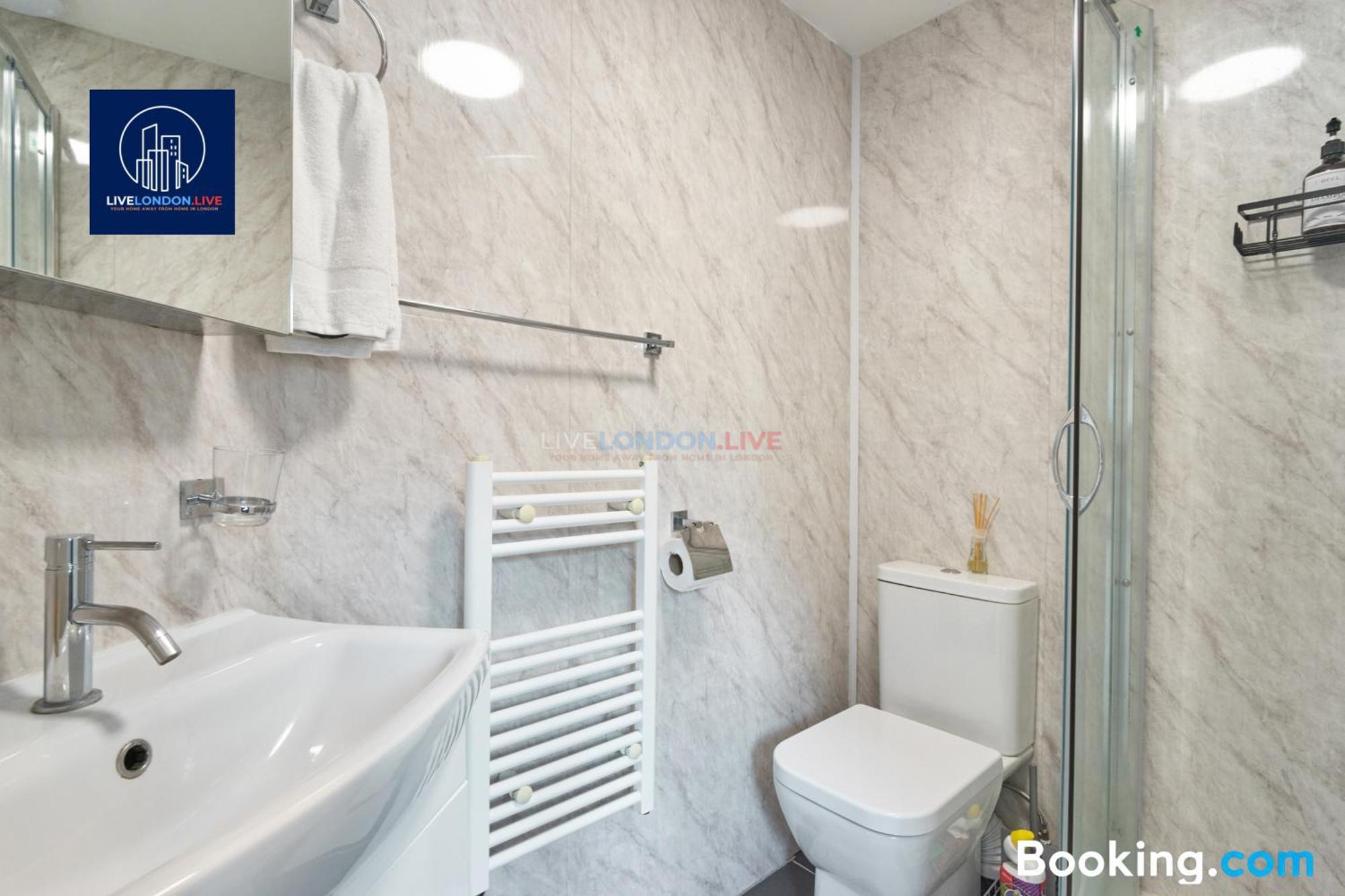 Last-Minute Specials L Sleeps Up To 4 Guests L One-Bedroom Apartment With King Bed And High Ceilings Near Camden By Live London Short Lets & Serviced Accommodation Exterior photo